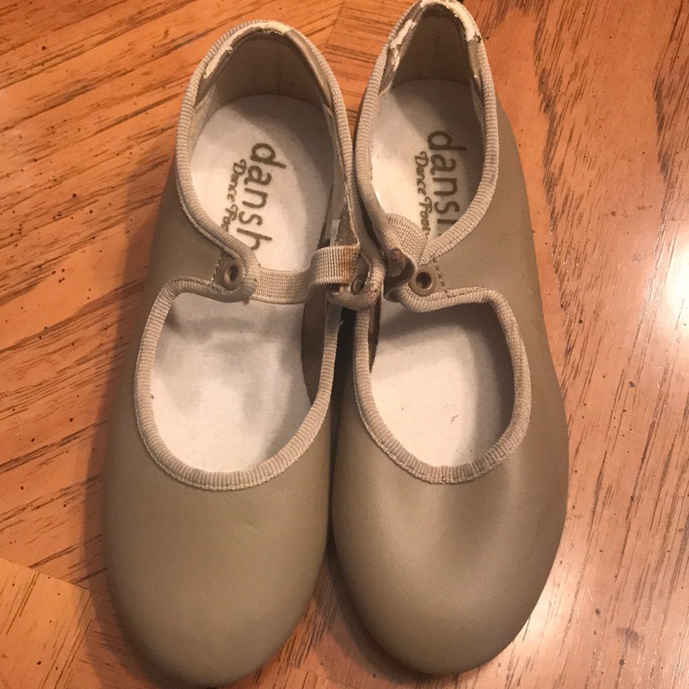 Tap shoes